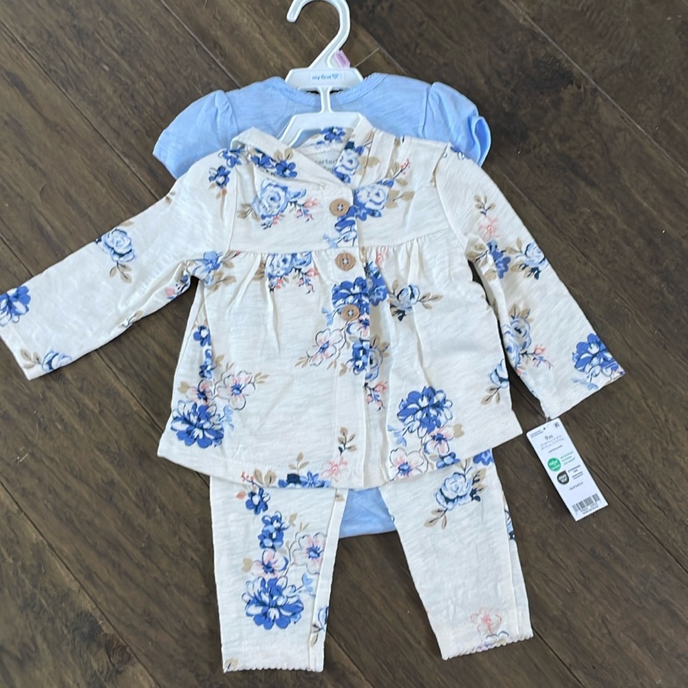 CARTERS 3 pc set - hoodie, pants, onesie BRAND NEW